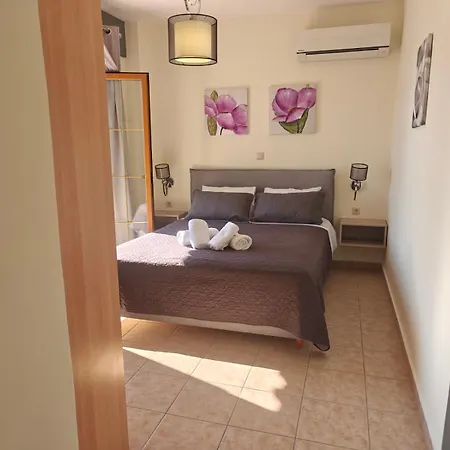 Complex Helen's & Skala (Kefalonia)